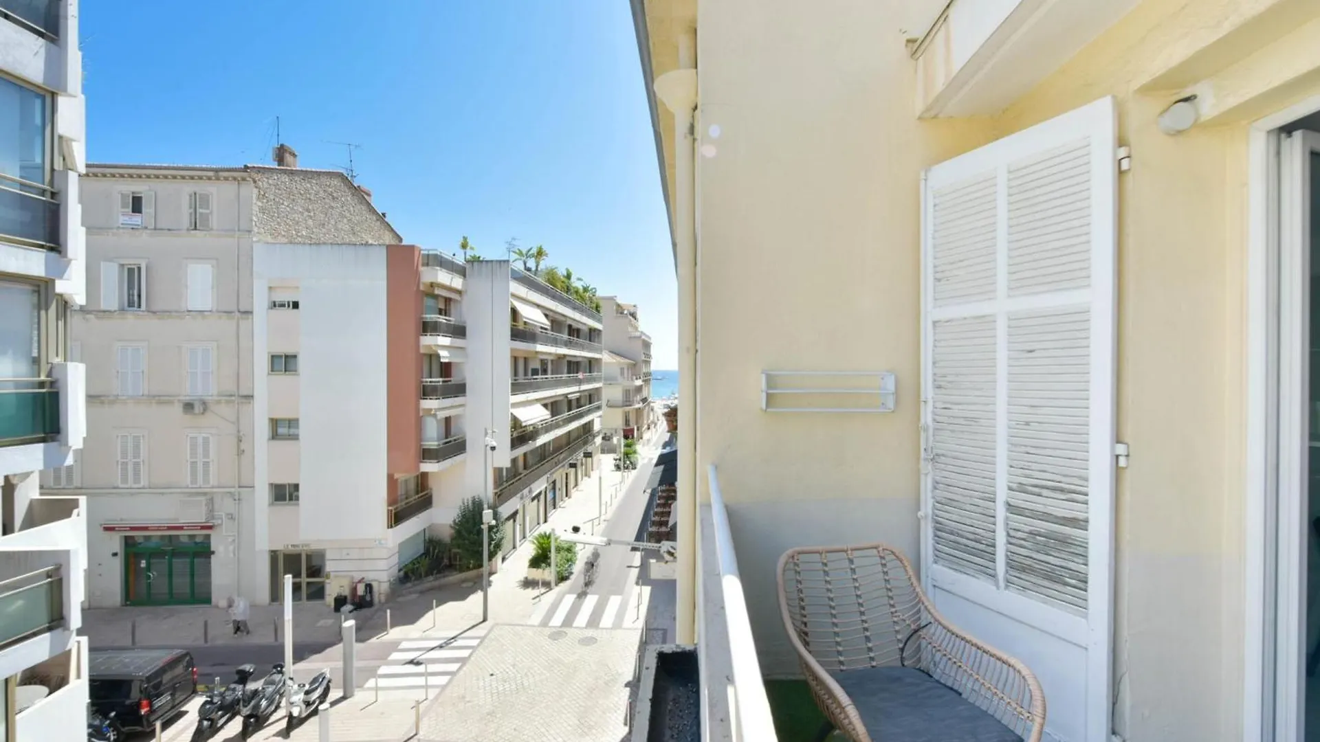1-Br Apartment In The Heart Of Cannes 0*,  Frankrig